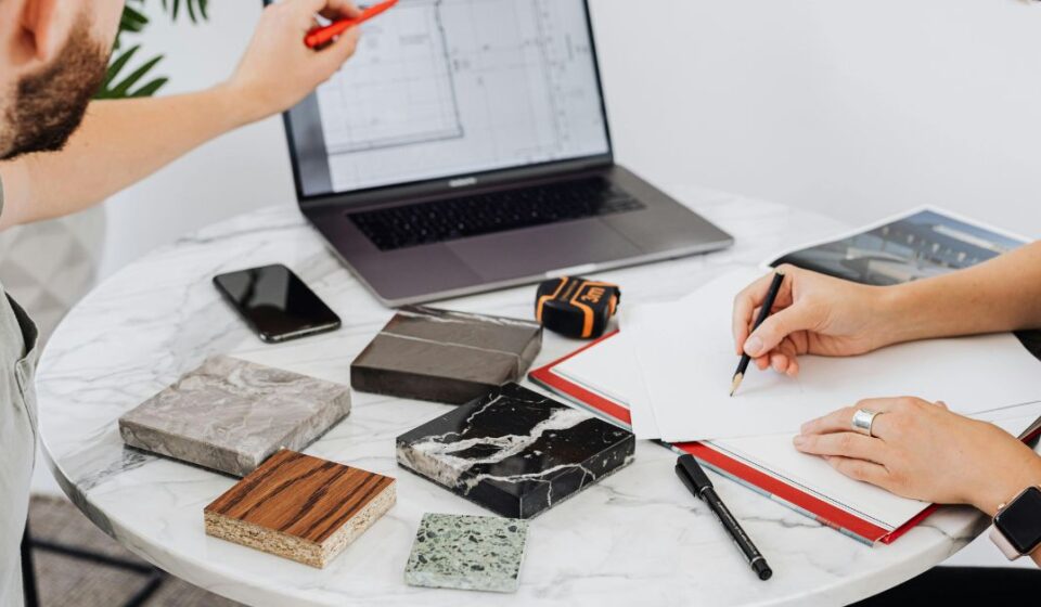 Choosing the Right Insurance Broker for Your Business